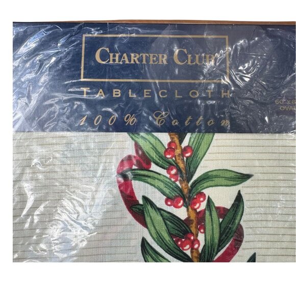 Charter Club Christmas Tablecloth 60" X 84" Oval 100% Cotton Holly Berry Design - Picture 2 of 5